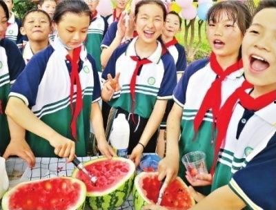 校园爆料吃瓜视频大全,吃瓜视频大全，揭秘校园热点事件